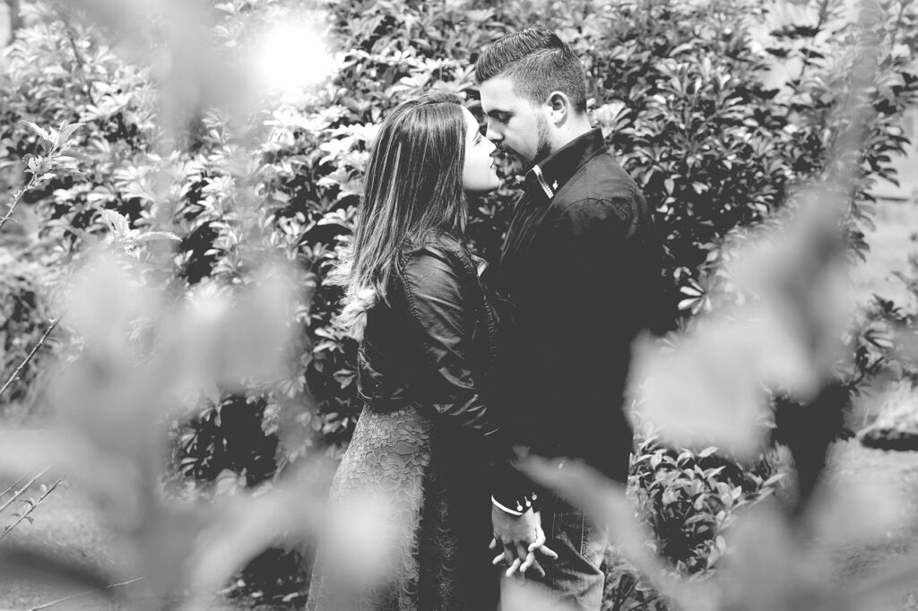 ポリアモリーとは？オープンマリッジとの違い｜“浮気”と何が違う？
オープンマリッジとは？